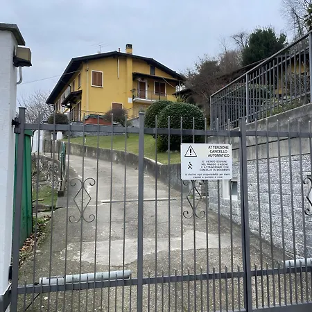 Pier Laveno-Mombello